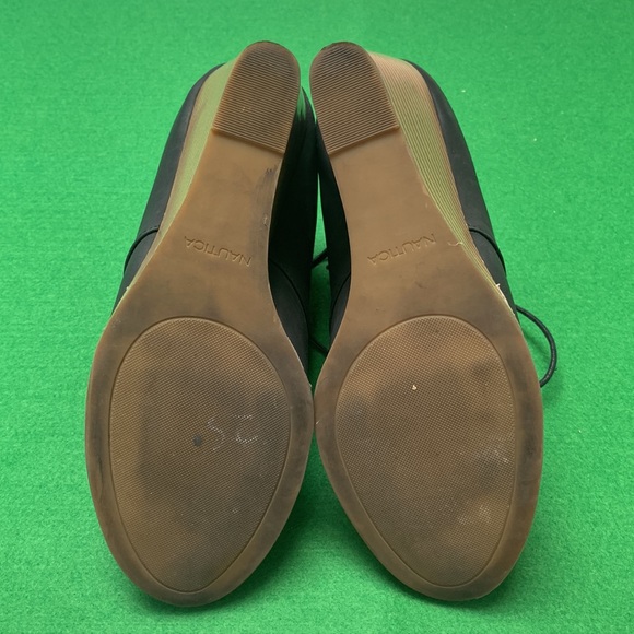 Náutica booties, size 8.5 - Picture 7 of 7